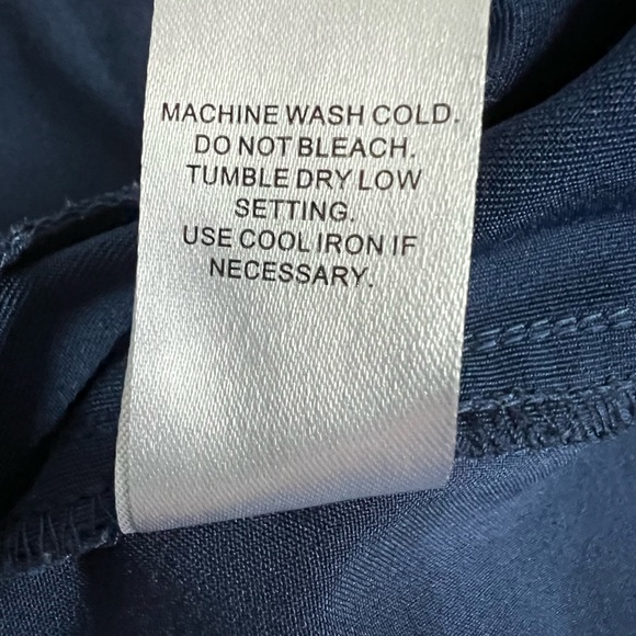 Med couture women’s maternity navy scrub top size small - Picture 6 of 8